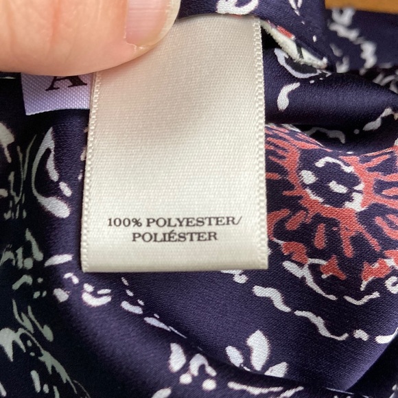 Ann Taylor Blouse Size M - Picture 9 of 9